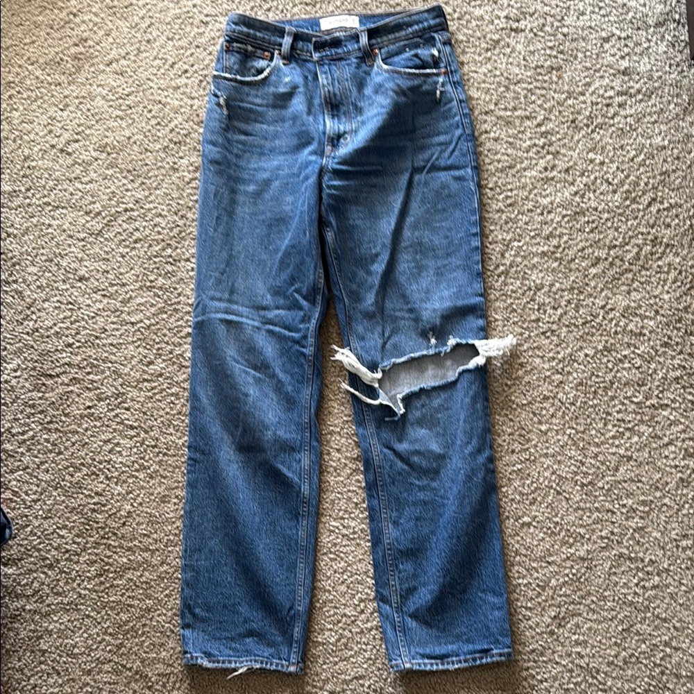 Abercrombie 90’s straight ultra high rise jeans